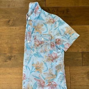 Floral Short-sleeve Button down